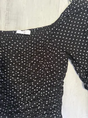 Elodie Black Polka Dot Ruched Puff Sleeve crop Top thumbnail 4