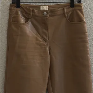 Aritzia Wilfred Melina Vegan Leather Straight Leg Pants Size 4 thumbnail 4