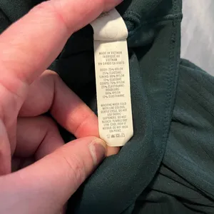 Women's XL Aerie OFFLINE Green LS Crop thumbnail 7