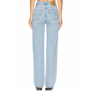 Levi’s Ribcage Straight Light Wash Jeans thumbnail 3