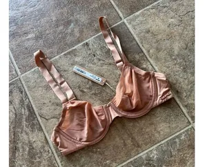 Skims No Show Molded Unlined Balconette Bra Ochre 32B thumbnail 3