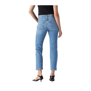 Levi's Premium Wedgie Straight Fit Cheeky Jean Sz 30X27” (10) Crop Med Wash thumbnail 2