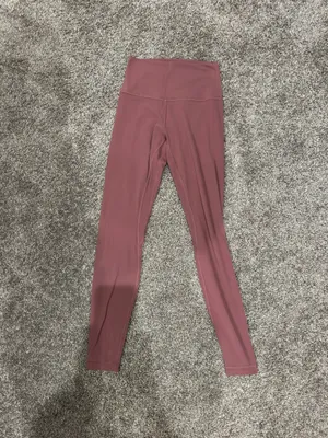 Lululemon 28" Align High-Rise Leggings thumbnail 3