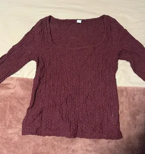 Old Navy Long Sleeve thumbnail 1