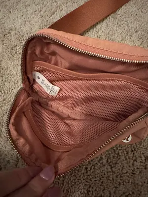Lululemon Everywhere Belt Bag thumbnail 2