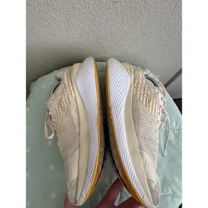 Saucony Endorphin Shift Women’s Running Shoes Beige/White/Yellow size 10.5 thumbnail 7