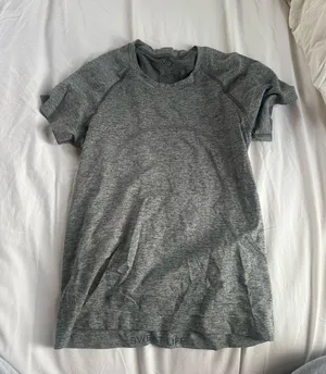Lululemon Workout Top Grey Short Sleeve thumbnail 1
