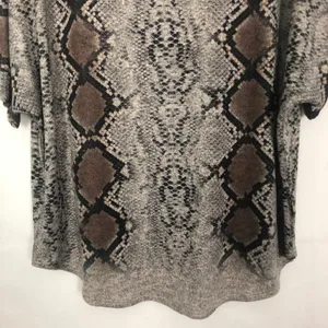 Ember Snake Print V-Neck Dolman Sleeve Top Size L thumbnail 4