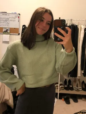 SheIn Cropped Turtleneck thumbnail 1