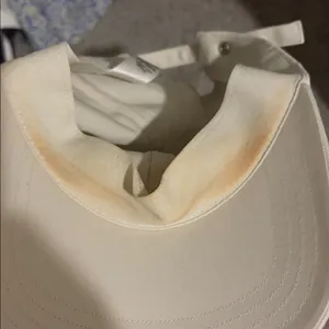 Lululemon Hat thumbnail 2