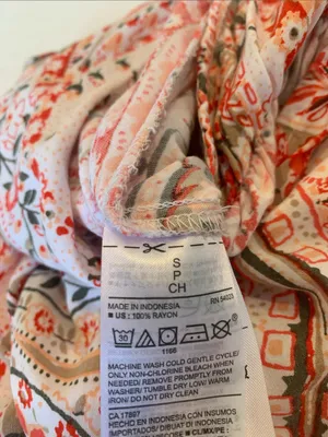 Old Navy Women’s Small Coral and Cream Paisley Sleeveless Maxi Maternity Dress thumbnail 8