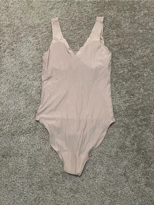 Chantelle smooth touch‎ nude bodysuit XS/S padded with snap closure thumbnail 9