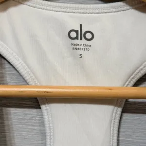 Alo Yoga White Ribbed Wellness Bra V-Neck Racerback Crop Tank Small RN87370 thumbnail 3