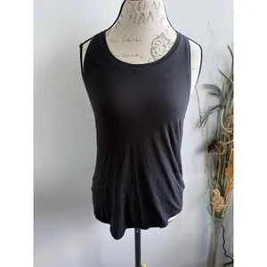 Lululemon Womens Black Racerback Tank Top Keyhole Cutout Activewear Size 4-6‎ thumbnail 3