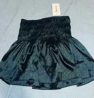 Pants Store Skirt thumbnail 1