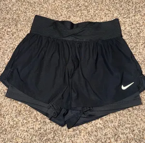 Black Nike Skort thumbnail 1