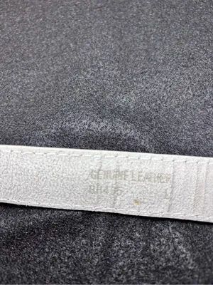 Classic White Leather Belt with Silver-Tone Buckle thumbnail 3