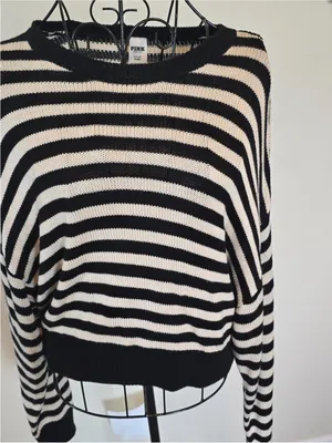 PINK Victoria's Secret Navy and White Striped Crewneck Sweater thumbnail 5