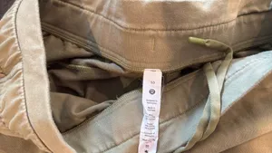Lululemon Shorts thumbnail 4