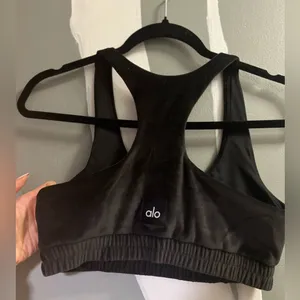 ALO Yoga Luxe Black Velvet Sports Bra thumbnail 3