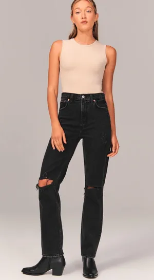 Abercrombie 90s Ultra High Rise Straight Curve Love thumbnail 1