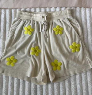 Bond73 Boutique Floral Shorts thumbnail 1