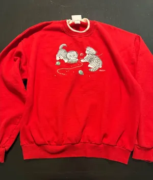 Morning Sun Vintage Christmas Kittens Sweatshirt Red Graphic Pullover‎ Large thumbnail 1