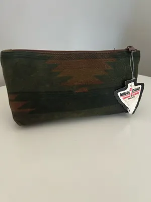 Vtg Minnetonka Embossed Leather Pouch NWT Southwestern Aztec Case 9282 YKK Zip thumbnail 4