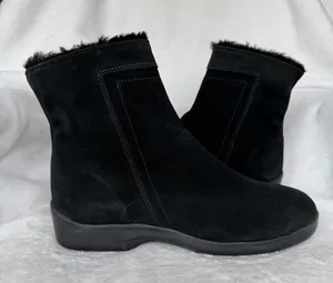 Santana Canada Black Suede Faux-Fur Trim Ankle Boots New thumbnail 1