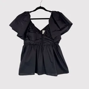 Hyacinth House Womens Top Black Margaux Flutter V Neck Peplum Blouse Medium thumbnail 2