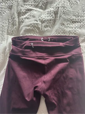 Athleta run free tight Women’s High-Waist Burgundy Leggings like new size xsp thumbnail 5