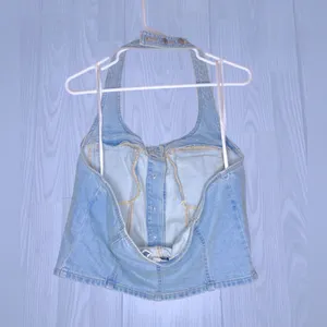 Universal Threads Women’s Denim Halter Top thumbnail 2