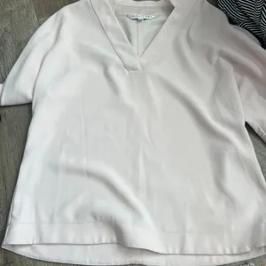 Trina‎ Turk medium blouse thumbnail 3