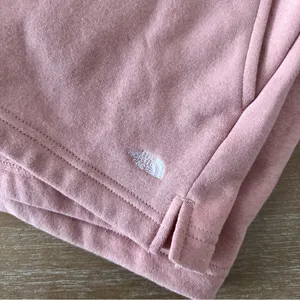 The North Face Logo Shorts XL thumbnail 3