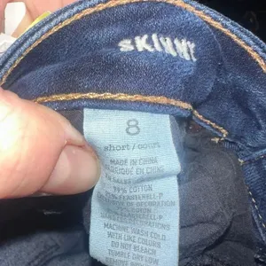 American Eagle stretchy slimming size 8 Skinny normcore jeans thumbnail 2