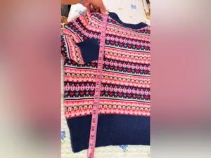 J. Crew Knit Pink Heart Winter Patterned Crewneck Sweater Size M thumbnail 7
