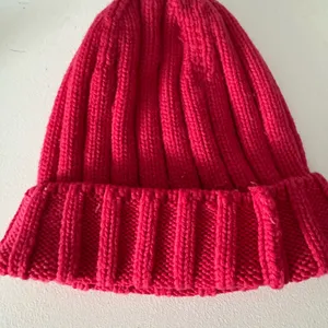 Hot Pink Lululemon beanie thumbnail 4
