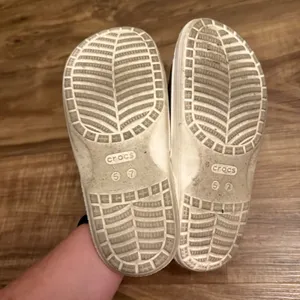 Crocs Classic Slide Sandals White Black with Charms Comfort‎ Slip On Sz 7 thumbnail 4