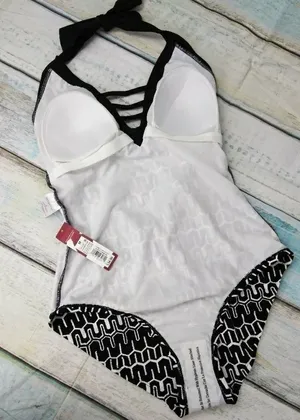 MERONA Strappy‎ Pique Halter Medium One Piece Bikin thumbnail 6
