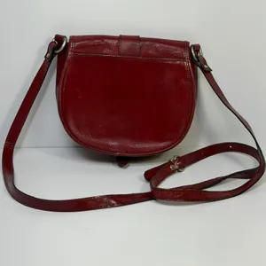 Ann Taylor Vintage Burgundy Leather‎ Saddle Bag Crossbody Made in Italy Classic thumbnail 2
