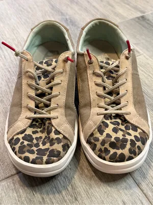 Hey Dude Women's Karina Beige Leopard Slip-On Casual Comfort Shoes Size 7 thumbnail 2