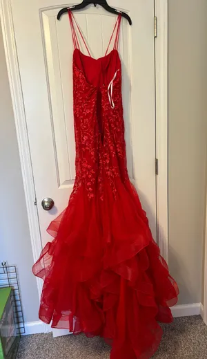 Camille La Vie Prom Dress thumbnail 4