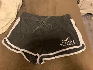 Hollister Shorts thumbnail 1