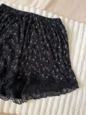 aerie Black Floral Lace-Trim Sleep Shorts thumbnail 3