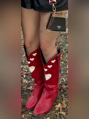 Red and White Heart Cowgirl Boots thumbnail 2