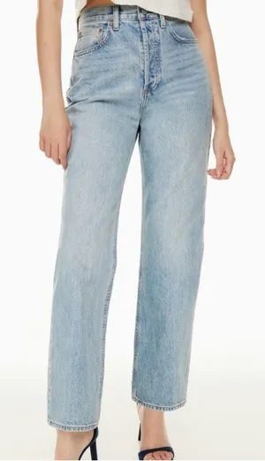 Aritzia Denim Forum The Joni High Rise Loose Jean 7 Yrs Pctr Ths Bleu thumbnail 1