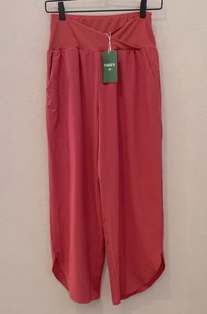 NWT HALARA SoCinched High Waisted Pants in Kapok Red Size Small thumbnail 2