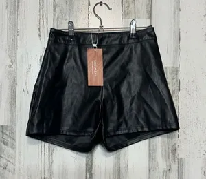 SheIn Faux leather shorts thumbnail 1