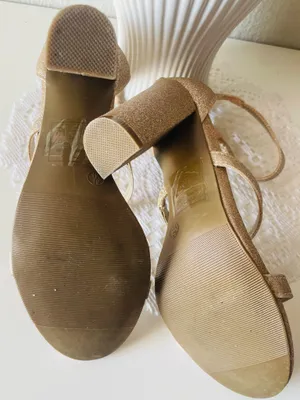 David's Bridal Callista Gold Glitter Block Heel Sandals Strappy Wedding Prom 6.5 thumbnail 4