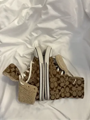 EUC Coach Bonney Shearling Brown and Tan Signature Monogram High Top thumbnail 4